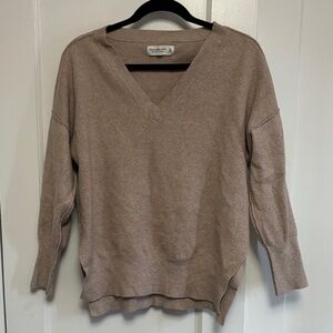 Abercrombie & Fitch Cozy Camel Women's V-Neck Sweater